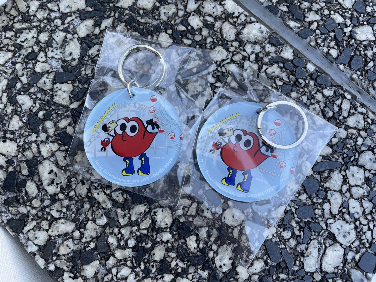 mr18x24tk's tweet photo. リッピーアクリルキーホルダー
【譲】青
【求】黄色 ピンク

#Nissyグッズ交換 https://t.co/UJqDYUD5tg