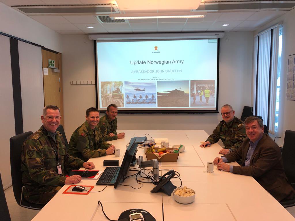 NLDefatNordics's tweet photo. The last days, the NL ambassador and the defence attaché were in Bardufoss to visit the @NorwegianArmy and the @korpsmariniers. The latter are currently in the midst of their yearly winter training, #JAT. A very interesting visit! https://t.co/KoFTh6Sk7R