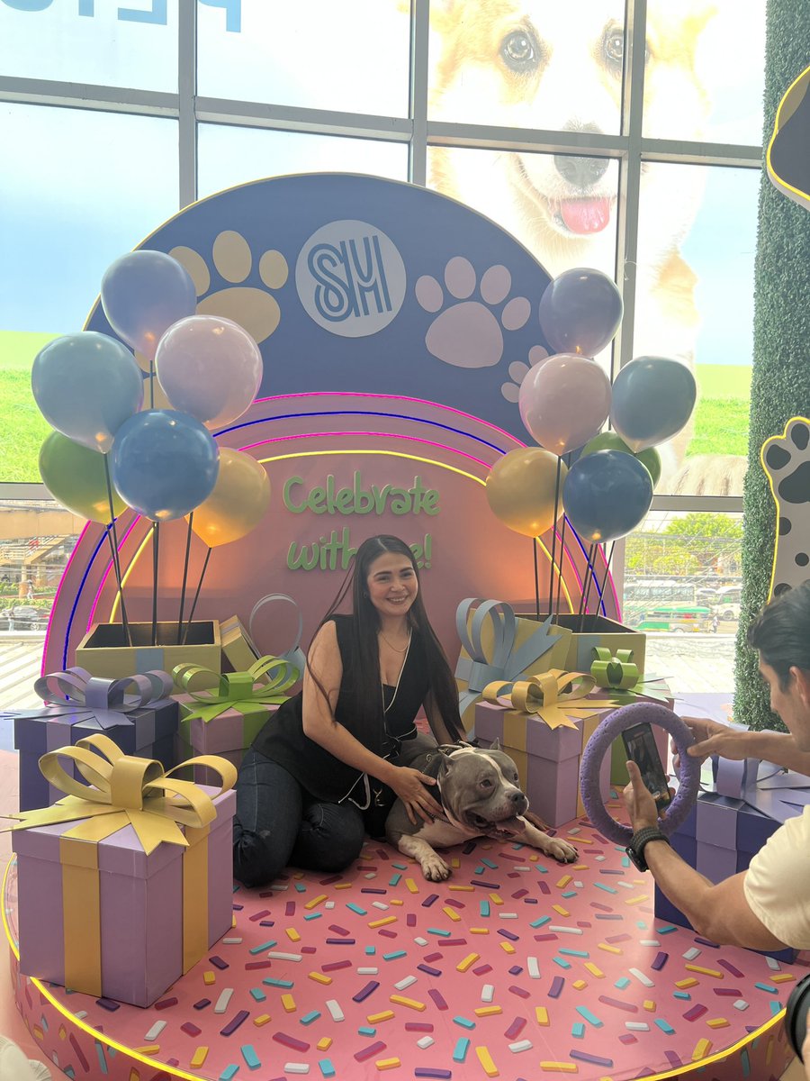 smsupermalls's tweet photo. Come &amp; bring your furbabies at SM City Fairview to snap some good shots at the Creator Studio for Pets 📸🐕‍🦺

Don't forget to tag your furfriends &amp; invite them too 🦮 

#SMSuperPetsClub 
#ExperienceTogetherAtSM 
#EverythingsHereAtSM https://t.co/9QhmLBvN2X