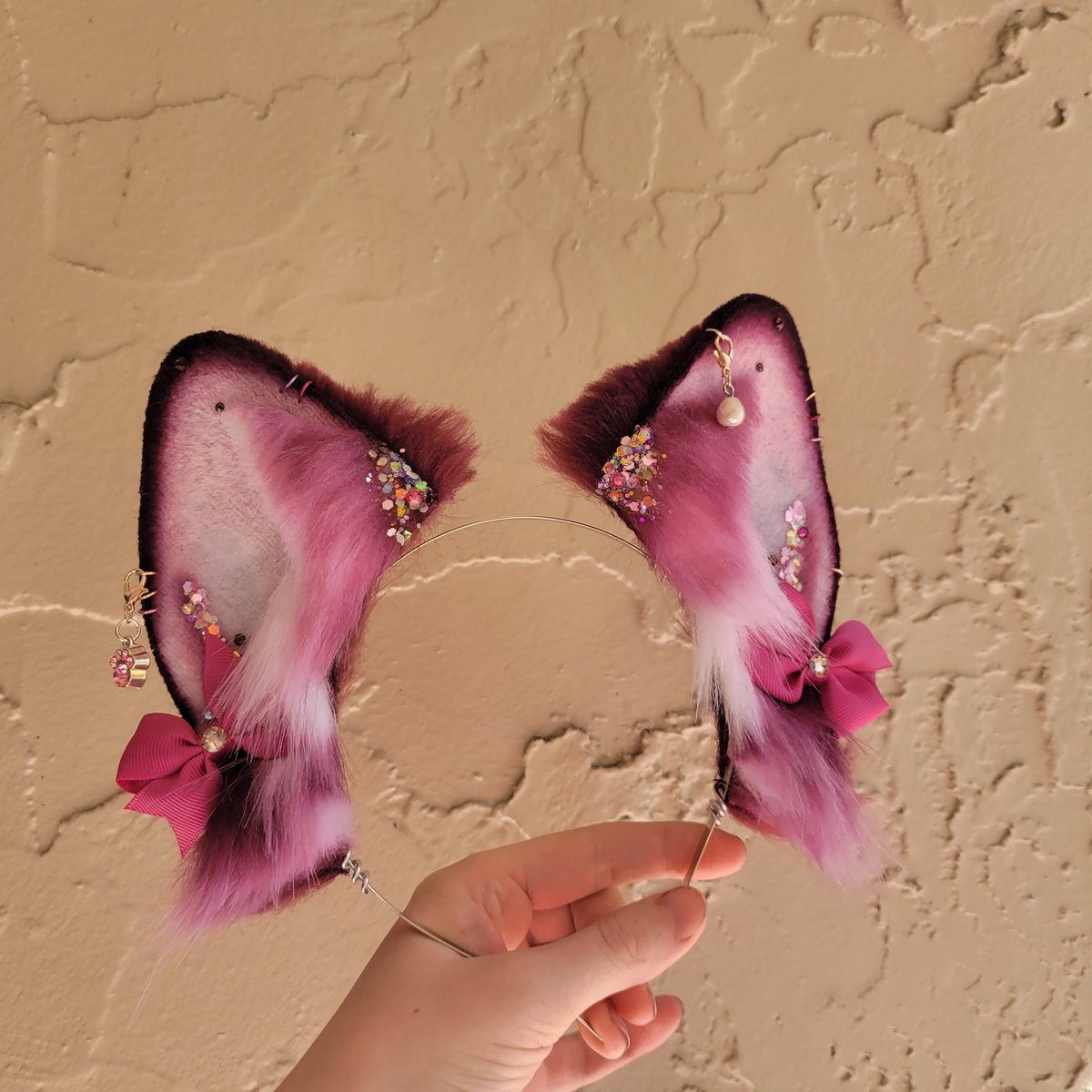 vixxensvault's tweet photo. Info here- https://t.co/TIyCLLAOjY
#animalears #kemonomimiears #cosplayears #kittenears #animalplay #cuteears #wearableears #kitears #foxears #kemonomimi #handmadewithlove #vixensvault #catboy #puppyboy #puppygirl #petplay #petplayears #animalplay #vbunnyears #dogears #foxears https://t.co/D2FuXIoq0M