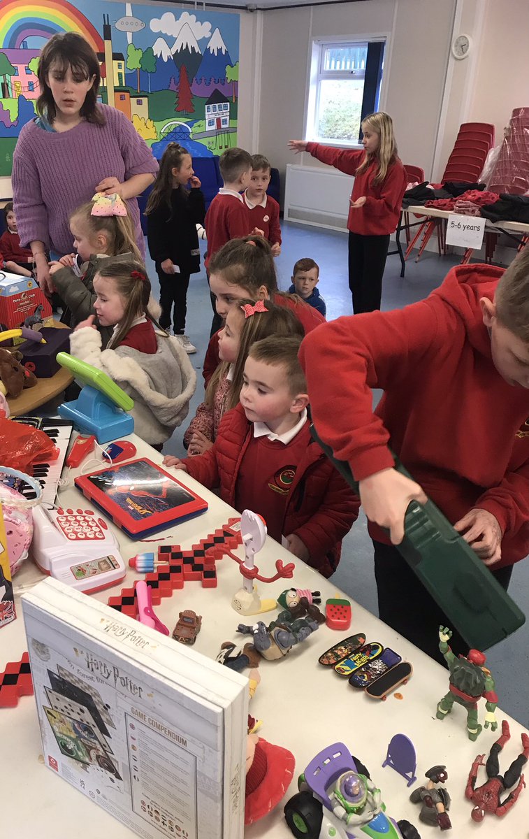 CraigfelenP's tweet photo. We all enjoyed our toy swap shop! Keep an eye out for our next event at @CwtchCraigfelen #cfpcomm #cfpeco https://t.co/i1zB8gNwzx