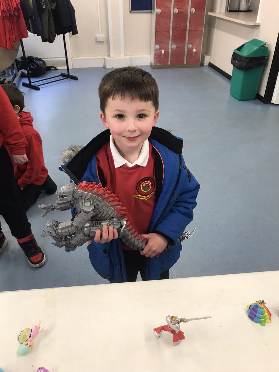 CraigfelenP's tweet photo. We all enjoyed our toy swap shop! Keep an eye out for our next event at @CwtchCraigfelen #cfpcomm #cfpeco https://t.co/i1zB8gNwzx