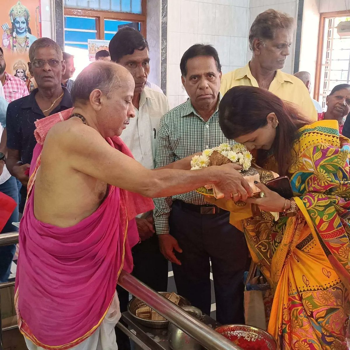 ChaitraKothark2's tweet photo. Maruti Temple kodibag https://t.co/UfhuL2q1zV