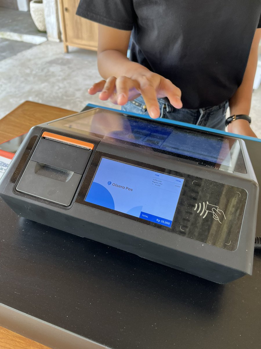 Anyone else a retail tech geek like me? Not an ad, but damn look at how sleek this Olsera POS is! Eliminates the need for multiple machines, clears up the space and easy for the customer to view their purchases and pay.