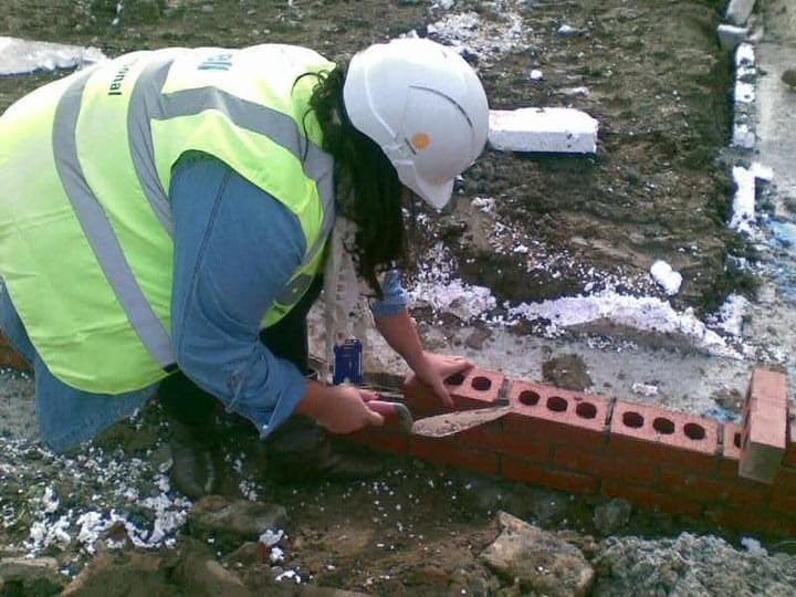 SamYouthMerry's tweet image. Throw back to the days when I had to build my own youth centre! #NewParksYouthCentre #SamTheBuilder #TheyWereBehindSched