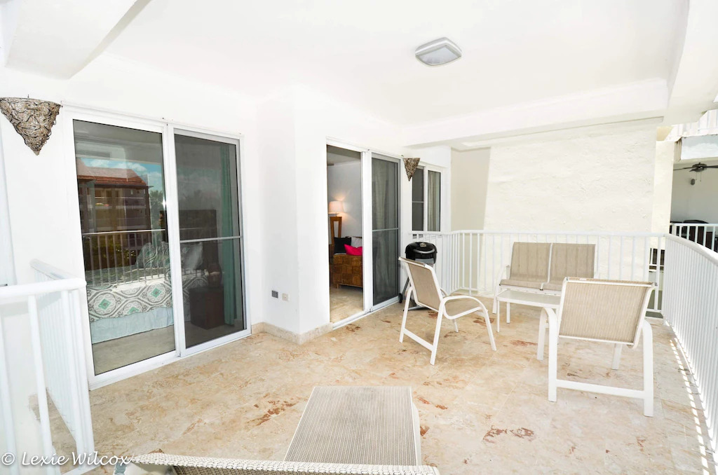 PlayaOceanClub's tweet image. Several #beachsideactivities and #spectacularview of the #sea from #PuntaCanaLuxuryVacationRentals tantalize #traveler to avail #oceanfrontluxury to enjoy #DominicanRepublicVacation in style and class. bit.ly/40X8U5f