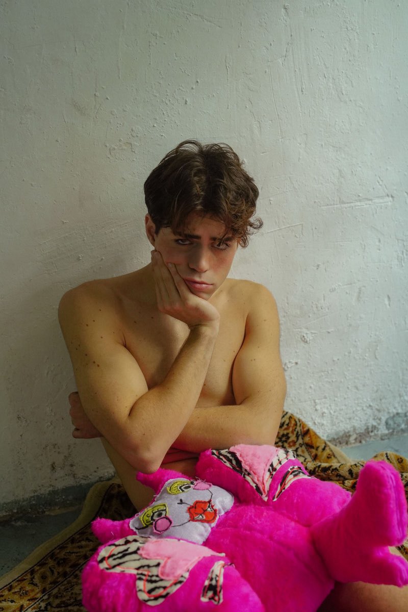 Smitten on Twitter: "RT @Fuckingyoung: Archives: @BenjiKrol, Internet’s Sweetheart 💫 https