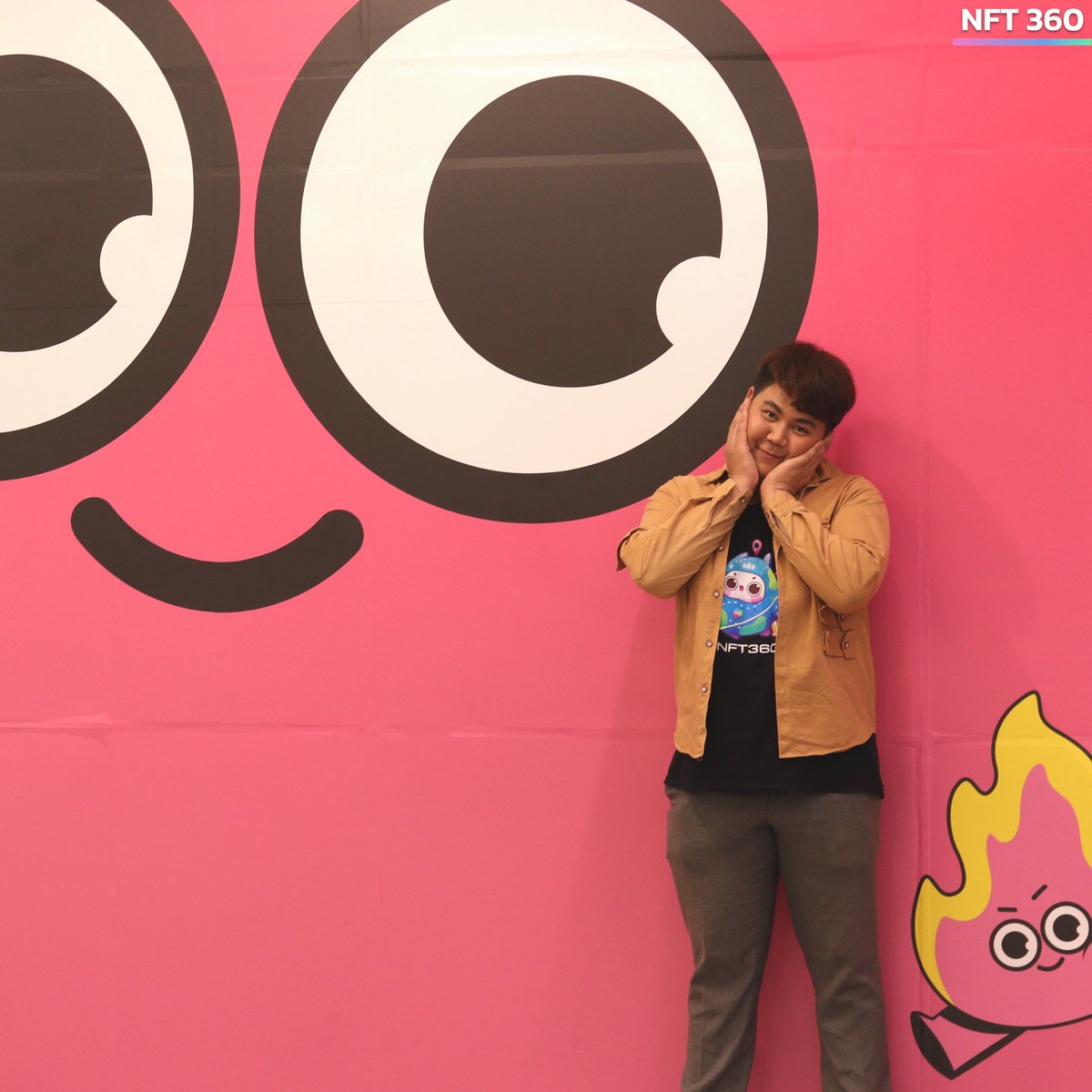 360GU1LD's tweet photo. NFT360 พาชมน้องก้อน Fire Friend Town
ที่นิทรรศการ Metro Art @BEM_MRT สถานีพหลโยธิน
โดยศิลปินสุดอาร์ตทั้ง 2 ท่าน PRJ และ @THEJUM569 และยังเป็น NFT Artist อีกด้วย
.
#NFT #NFTCommunity #FireFriendTown #MetroArt #Metromall https://t.co/OEvLXLpnRB