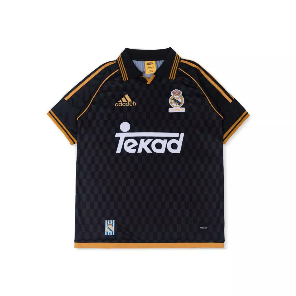 thegoodltems's tweet photo. 👕 Rekomendasi Jersey Retro 👕

- A Thread - https://t.co/TbKBD49U57