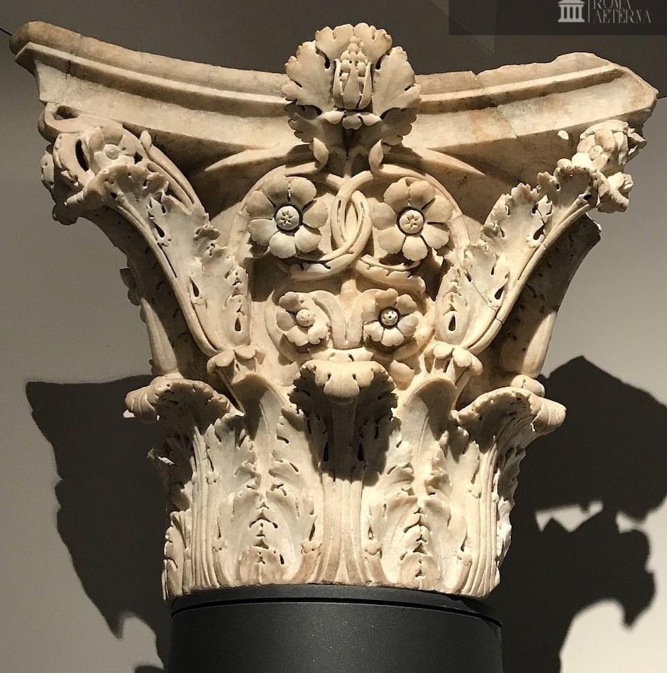 ValeriaAugusta8's tweet photo. Chapiteau corinthien en marbre pentélique retrouvé sur le Palatin (époque néronienne, 54-68 ap. J.-C.). Il est exposé au Musée du #Palatin à #Rome. @ParcoColosseo https://t.co/CJng0s3KAg