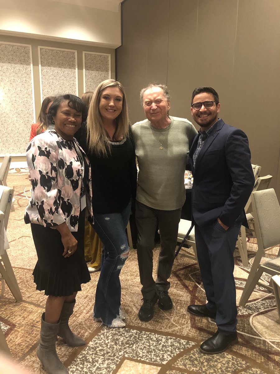 DrBeverlyEagle's tweet photo. #GlobeLifeLifestyle #GlobeLifeFHD Great, Inspiring, Wonderful Leadership - Globe Life University https://t.co/JVSE5pYzah