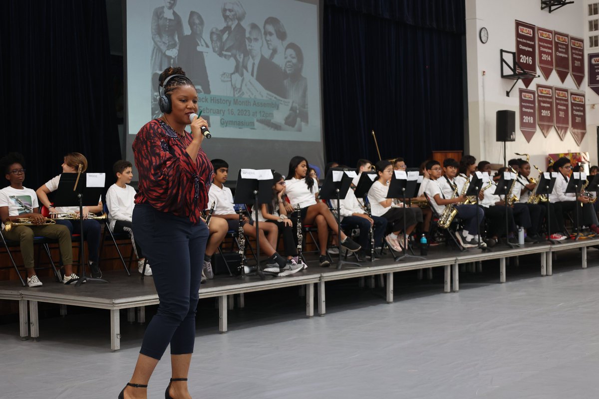 aislagos's tweet photo. What a wonderful opportunity to celebrate our first ANNUAL #blackhistorymonth2023 ASSEMBLY. We got to appreciate and celebrate influential black figures who helped shape history through their contributions to science, politics, and the arts. We are SO PROUD of our #Community. https://t.co/Ha2lMz8sgG