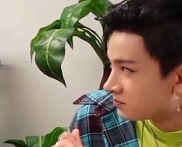 hccjckz's tweet photo. hindi ko na kinakaya si heeseung, HULOG NA HULOG NA SIYA KAY GANDA 😭😭😭😭 TANGINA, I MEAN SAME?!?!? PERO PRE, HISONG, MALALA KA NA!!!! https://t.co/ALevxpPQWA