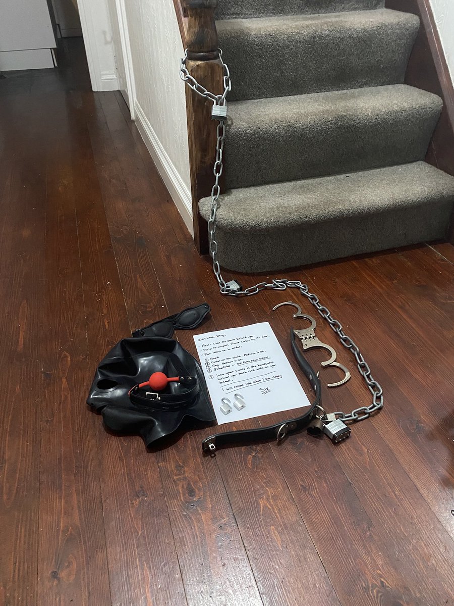 PampEnforcer's tweet image. Instructions await the visiting boy