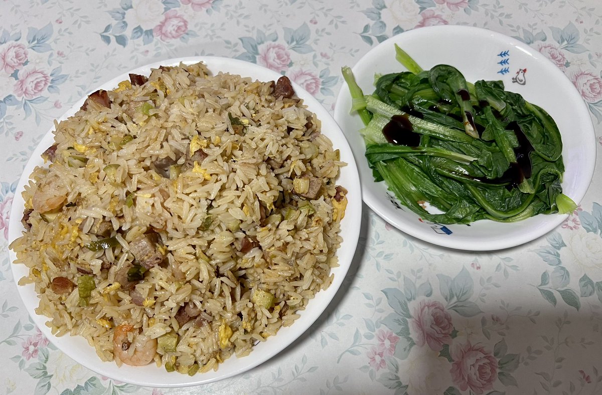 Qbonbon's tweet photo. #StayHomeStaySafe
#CookWithMe
Chef fried rice π Itβs time for coffee #Dirty
#AnytimeIsACoffeeTime βοΈπ€ https://t.co/QKuLGRnYyi