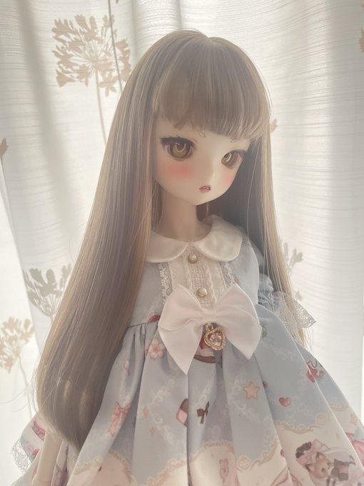 最近Tinyfoxの1/4ドールAnnaちゃんをお迎えしたのですが、生活がまあ狂いました アンナ おれ狂っちまったよ アンナのための服を買い写真を撮る日々です アンナ その目はなんだ…生意気すぎる…可愛いね…  アンナの本がそのうち出ます、私が耐えきれないので よろしくお願いします 