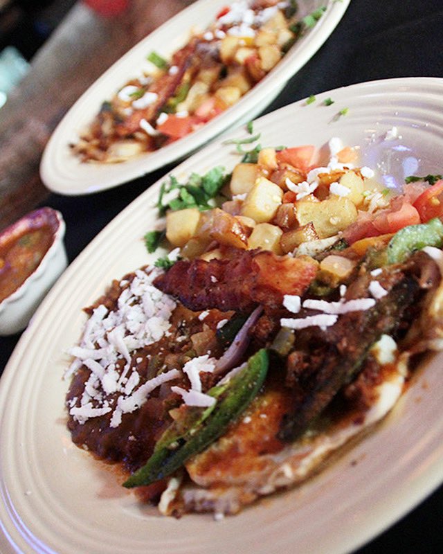 irmasoriginal's tweet photo. We’ve got breakfast too! 😁

Up early? Come on in and get some huevos rancheros, chilaquiles, or even an omelette. 😉❤️ https://t.co/b9F4c6Whee