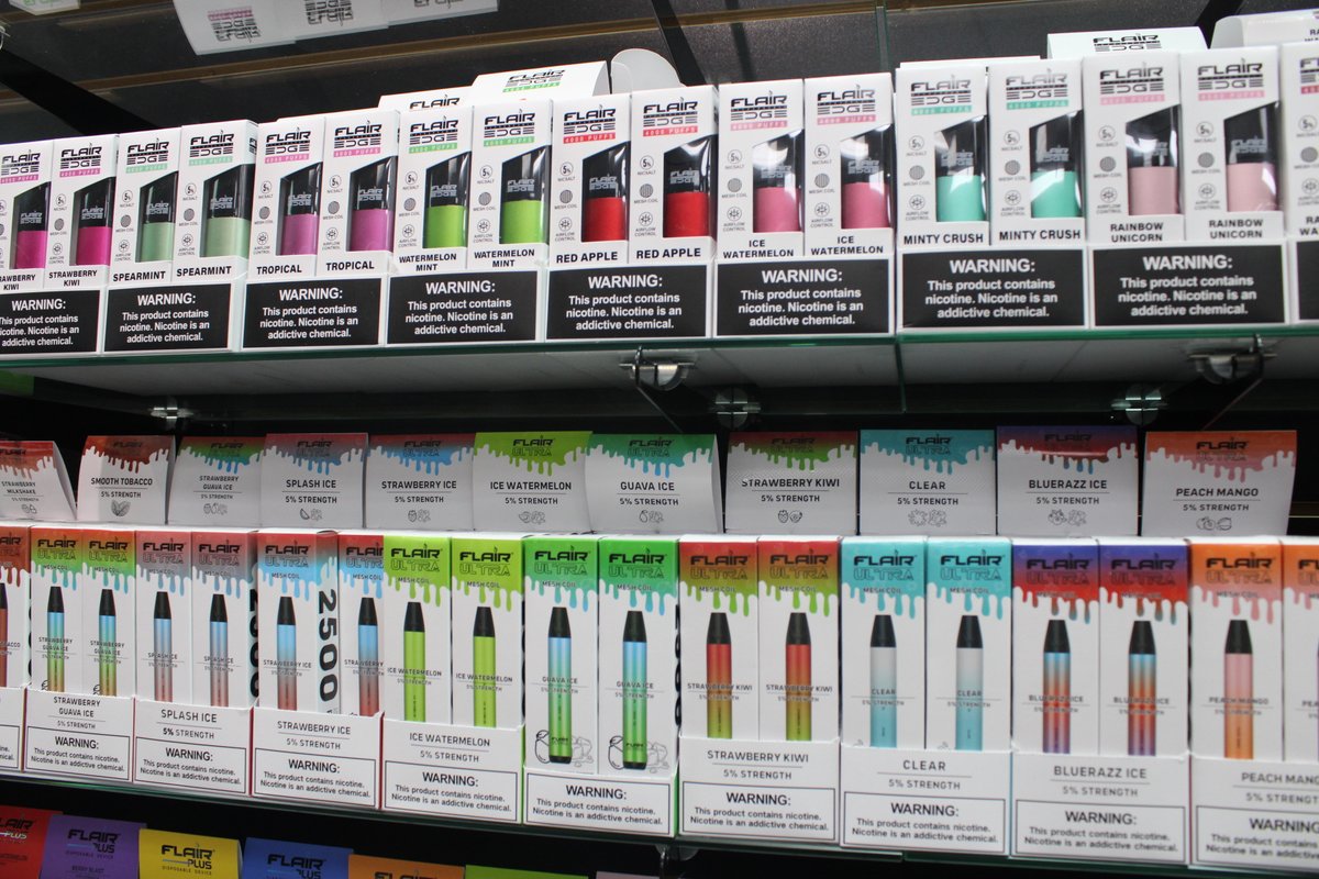 smokrules's tweet photo. All Flair products in stock!
Which one is your ❤️ favorite?

#flair #flairplus #flairultra #flairedge #flairdraco #flairnext #smoking #smoke #waterpipe #tobacco #pipe #glass #smokingpipe #metalpipe #vaporizer #vape #vaping #nicotine #weedlife #weed #high #StonerLife #ecigs https://t.co/V4Lb6yWqDI