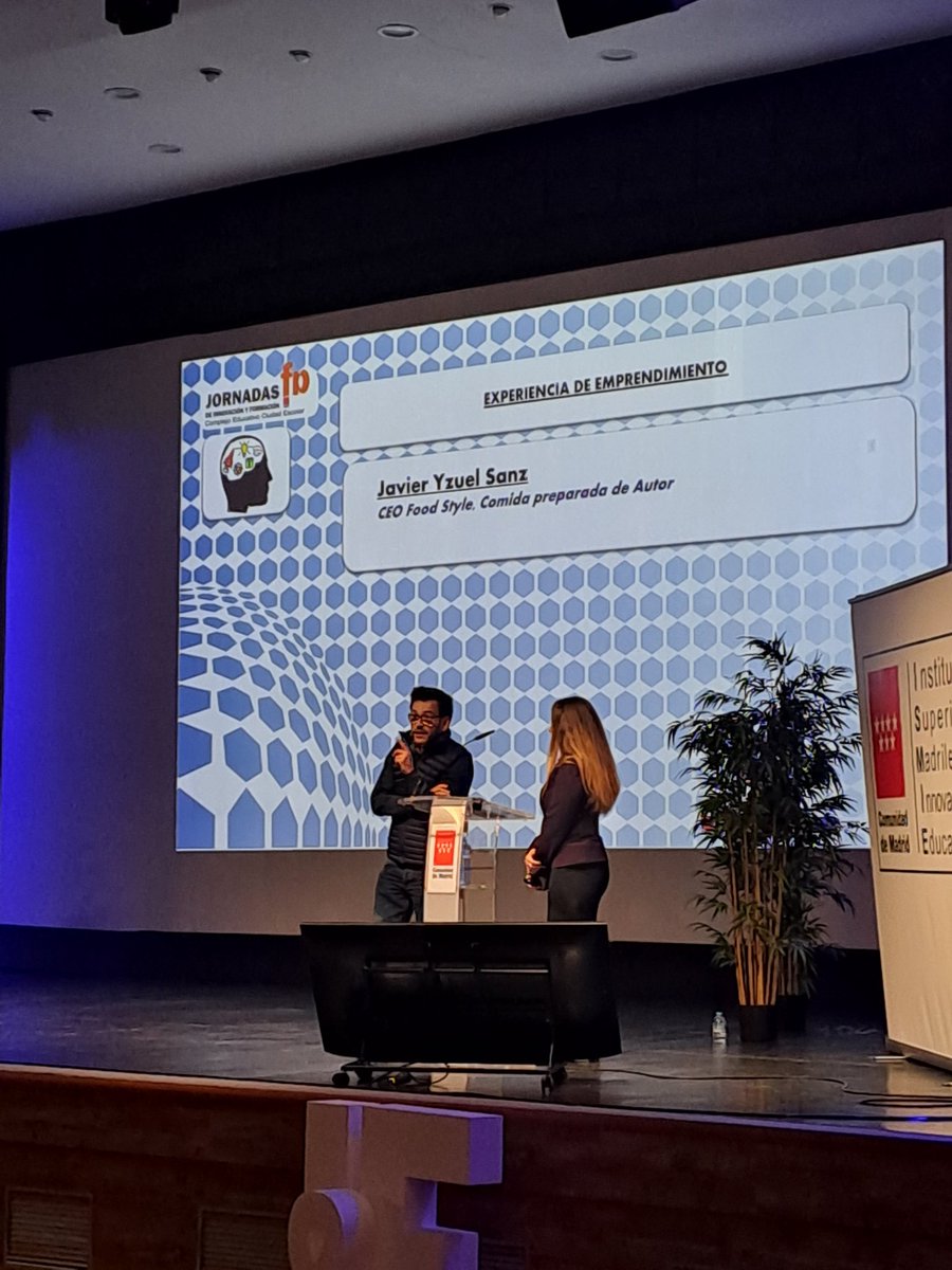 PalomaBracero's tweet photo. EXPERIENCIA DE EMPRENDIMIENTO DE ÉXITO
"Soy quien soy gracias a mi madre y a mis profesores"
♨️Javier Yzuel Sanz, CEO @ifoods360
#JornadasInnovacionyformacionFP
@CIUDADESCOLARFP @ComunidadMadrid
#FormacionProfesional
#FormacionProfesorado
#IFC_Madrid #CompartePOAP https://t.co/sUO4NvDFGH