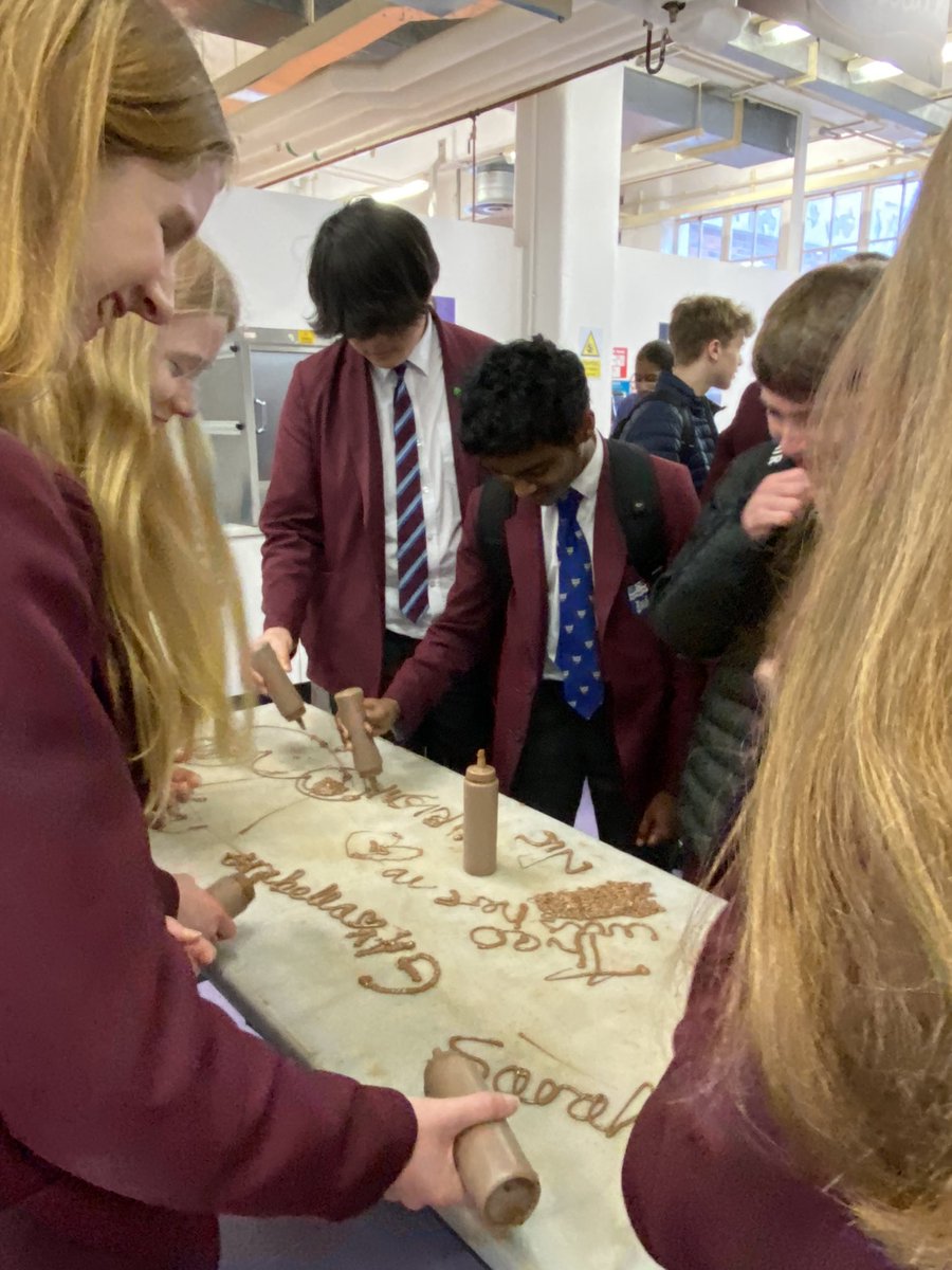 StaffordGrammar's tweet photo. #SGSYear10 in chocolatey heaven @CadburyWorld #SGSDifference https://t.co/UBUxs2UtPF