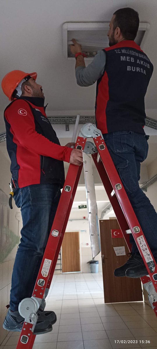 Ekibimiz Hatay'ın Erzin ilçesinde depremden zarar gören okulların eksiklerini tamamlayarak eğitim öğretime hazır hale getiriyor. <a href="/tcmeb/">Millî Eğitim Bakanlığı</a> <a href="/meb_dhgm/">Destek Hizmetleri Genel Müdürlüğü</a> <a href="/bursailmem16/">Bursa İl Millî Eğitim Müdürlüğü</a> <a href="/bursaisg/">Bursa İL MEM İSGB</a> <a href="/BursaAkub16/">BURSA MEB AKUB-16</a> @serkangur_bursa <a href="/yunusbulut1216/">Yunus BULUT</a>