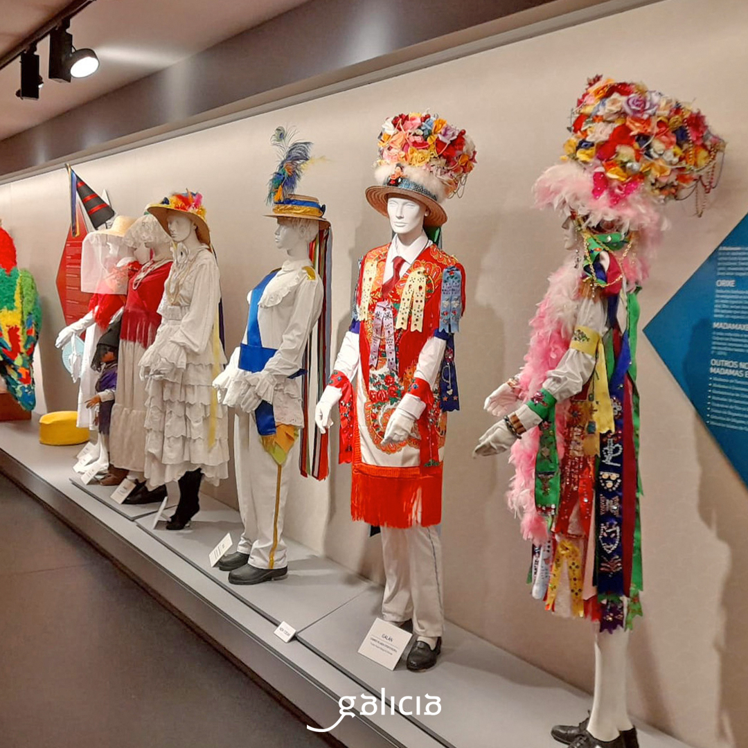 Turgalicia's tweet photo. 🎭 Otra forma de vivir el carnaval es visitando el MUGAE, Museo do Entroido de Xinzo de Limia. Allí podremos descubrir la esencia y carácter del todo el carnaval Gallego. ¿Lo conoces?
#Entroido #Galicia #MUGAE #XinzoDeLimia #Cultura #Tradición https://t.co/2V9ZiofF87