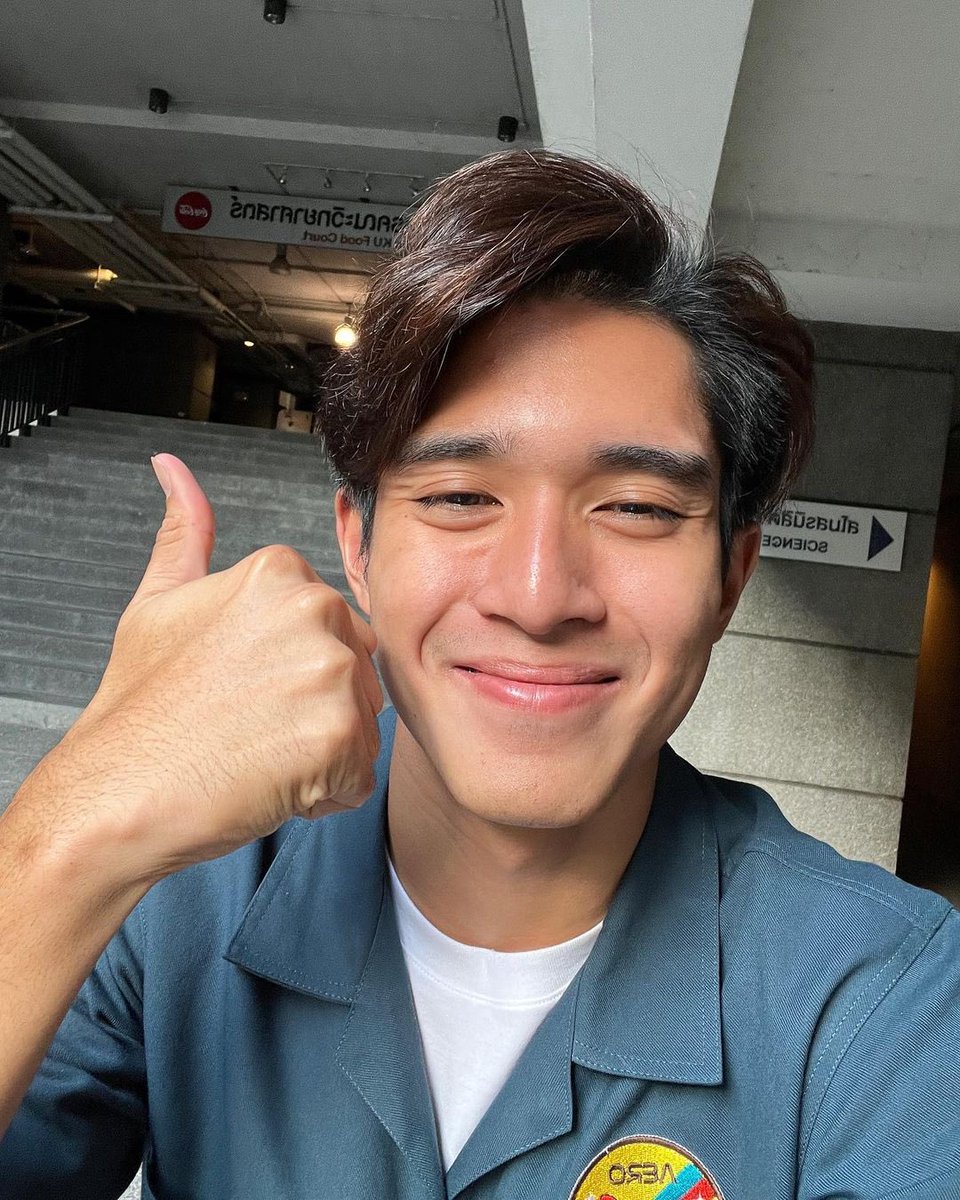 kusexyboy's tweet photo. “อยากมีแฟนเป็นเด็กวิดวะการบินจัง”
-ต้นกล้า 💚🌱⚙️🚀
IG : nipunkr
#วิศวกรรมศาสตร์ #ปี3 #KU80 #KUSEXYBOY #nipunkr https://t.co/ocepJ0oIIK