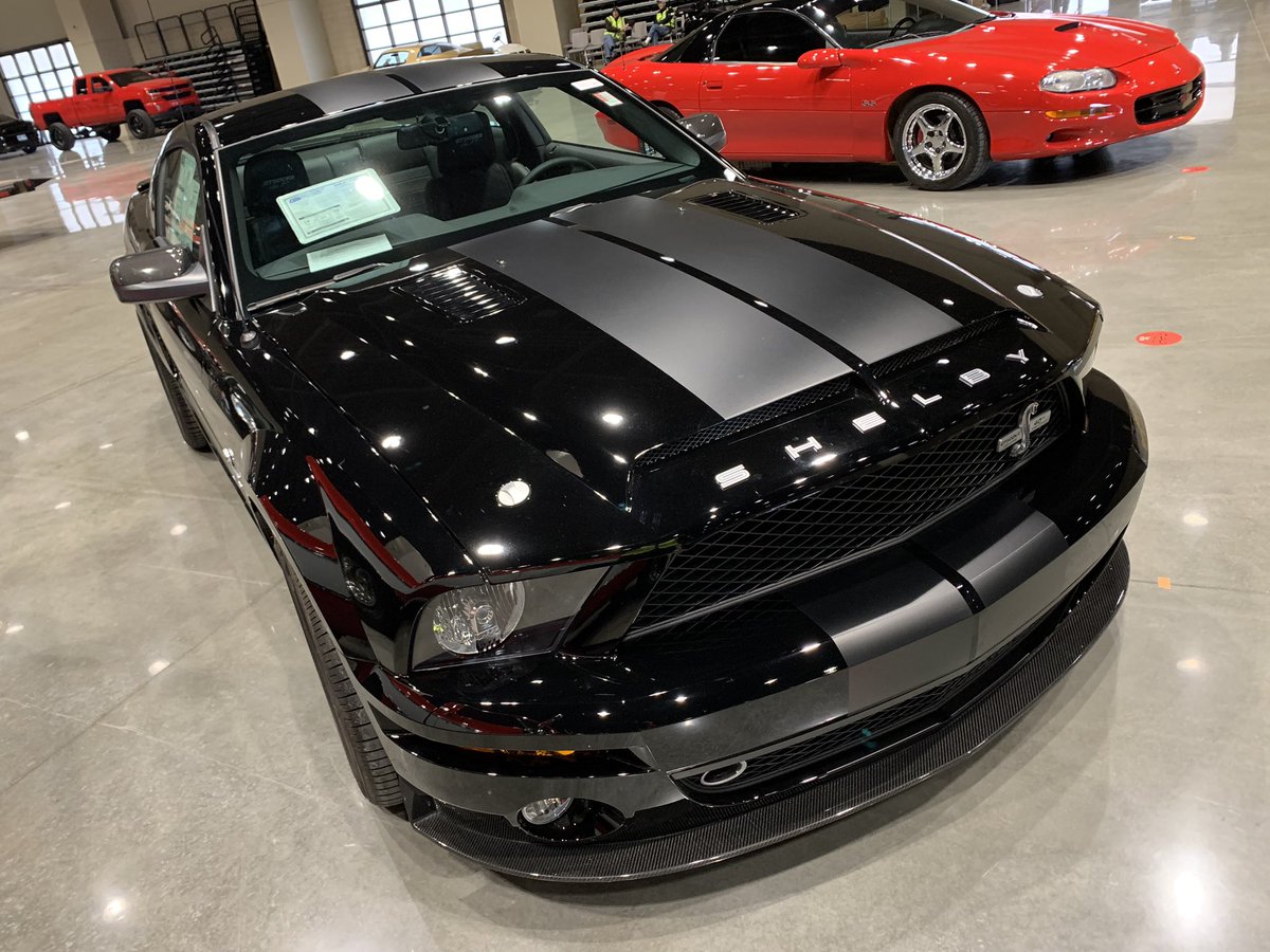 bigduke47's tweet photo. #BlackFriday Shout out to Mr Shelby and Mr Roush. Awesome 08 GT500 KR (185 orig miles) and 04 Roush Stage 2. Up for auction at #MapleBros Auction this weekend in OKC. Wow. Will be watching closely. https://t.co/bIIWgCb0Rv