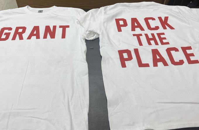 BOYS BASKETBALL UPDATE
All levels of Boys Basketball will play Wauconda today at home in our WHITE OUT GAME
Freshmen A &amp; Sophomores - 5:30 PM
Freshmen B &amp; Varsity - 7:00 PM
The first 120 students will receive a PACK THE PLACE WHITE OUT-SHIRT
LETS GO BULLDOGS!
<a href="/GrantBoysHoops/">Grant Basketball</a>