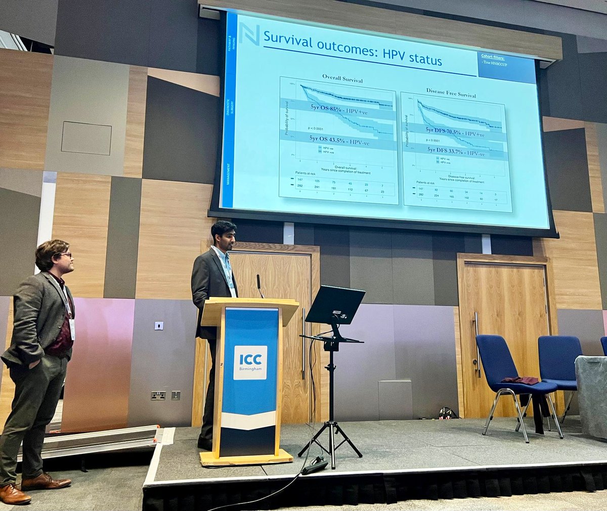 . @ENTIntegrate H&N Committee enjoying presenting our findings from the National Audit of HNSCCUP. Testament to what trainee led collaborative research can deliver 💪🏼 @BACO_ENTUK #BACOInternational2023