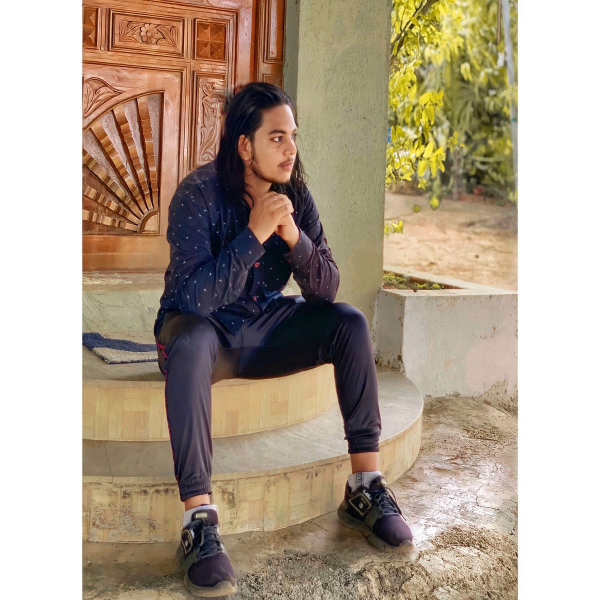 mrfaisalfs's tweet photo. I act like 🖤
I don't care but
Deep inside it hurts.
.
#fssquad❤️
.
#oldisgold #draftpicks #old
.
#likesforlike #viralpics #foryoupage
#explorepage #outfits #glamour
#keepgoing #keepsupporting
#instafashion #humor #streetstyle.
📸: @mr_waseem_077
🎨: @mrfaisalshaikhfs https://t.co/SzSS6uIwNP