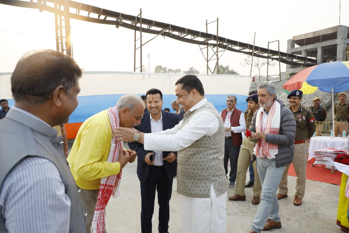 jayanta_malla's tweet photo. Uttar Pradesh on January 13, is scheduled to travel 13 days in the State before reaching Dibrugarh on 1st March 2023. Nevertheless, a huge portion of people  have already shown interest by booking the ship till March 2024 and for the next five years. https://t.co/CkO0mIM5Dp