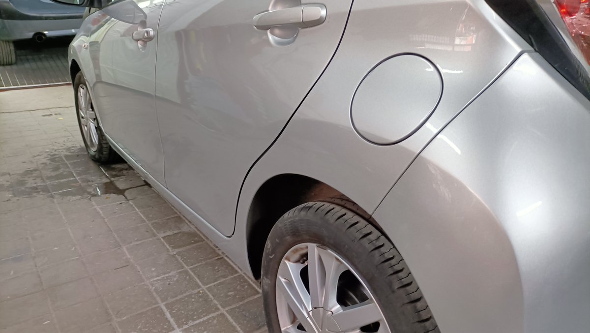 aiko_motor's tweet photo. ¡Así fue el trabajo del #Toyota #Aygo !✌️
✅ #Reparación y #pintura del #paragolpes delantero, puertas y aletas traseras y pintura plata del paragolpes trasero
✅ Aleta delantera izquierda nueva
#toyotaaygo #chapaypintura #coches #talleres #tallerchapaypintura #madrid #toyotalife https://t.co/5lfOYWOpWE