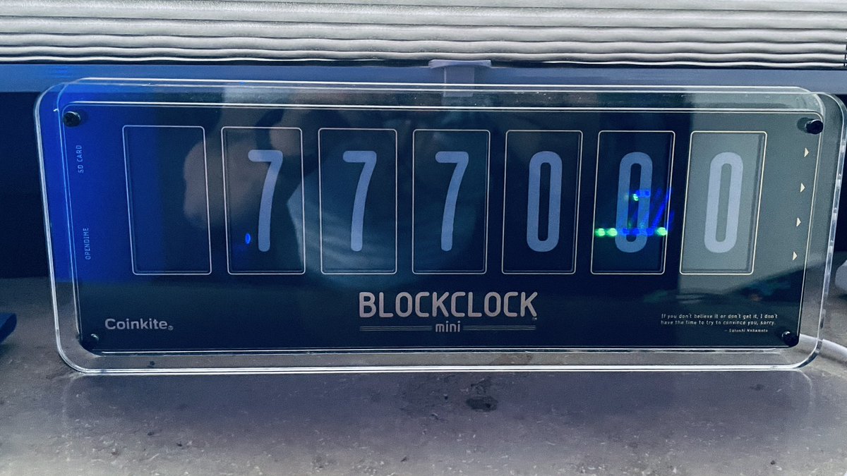 blocktrainer's tweet image. Die #Bitcoin #Blockclock zeigt 777000 🤩