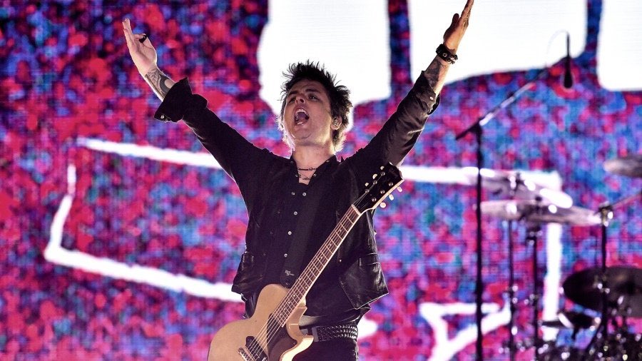 Happy BDay to the legend Billie Joe Armstrong of   