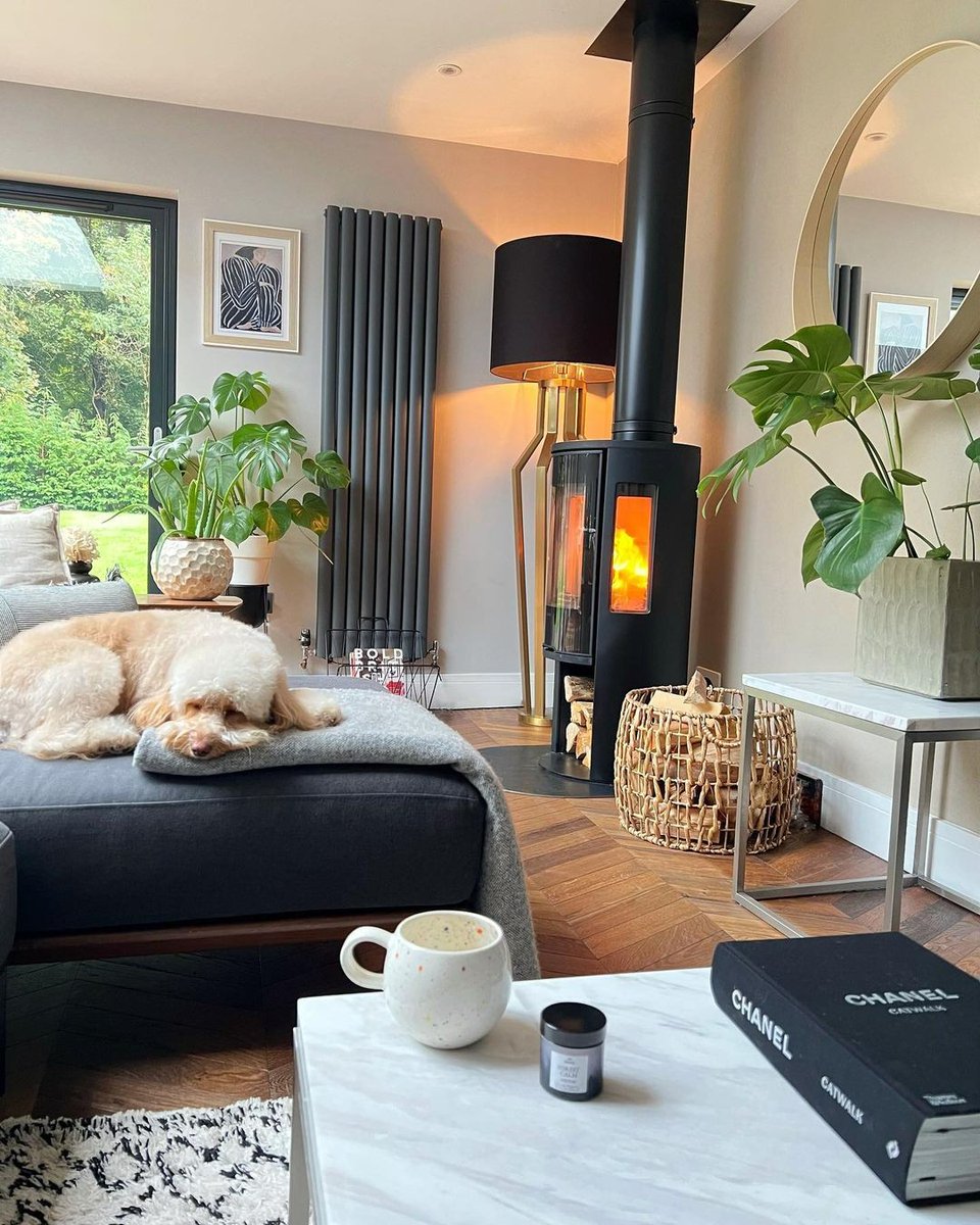 ConturaStoves's tweet photo. Happy Fredagsmys! May @mauveandmochahome's tranquil living room ease you into your weekend. ✨
#conturastove #woodburner #cosyology #weekendvibe #relaxweekend #fridayfeeling #scandiinteriordesign #scandilifestyle #furryfriend #dogsofinstagram #furryfriendfriday https://t.co/7Z37fchmAy