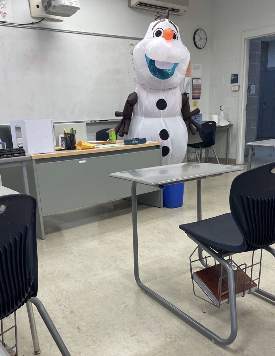Happy Winter Formal day! Keep an eye out for Mr. Lordi in the Olaf costume today ⛄️ Don’t forget today is the last day to buy tickets for the dance!