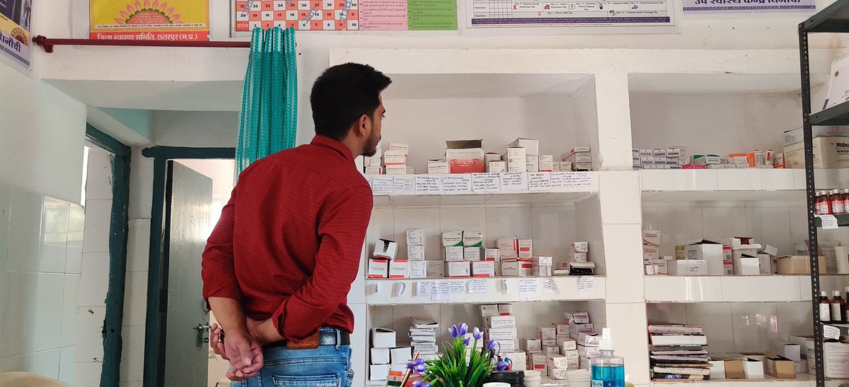 HwcModel's tweet photo. As part of our initiatives to promote peer learning, The CHOs of 4 HWCs visited the Atmanirbhar Model Centre Ghinochi of Chhatarpur, where they learnt &amp; observed the various aspects of record keeping, IEC display, drug shelf &amp; maintaining the ANC, PNC rooms done by the Peer CHO. https://t.co/FdN50d8ynS