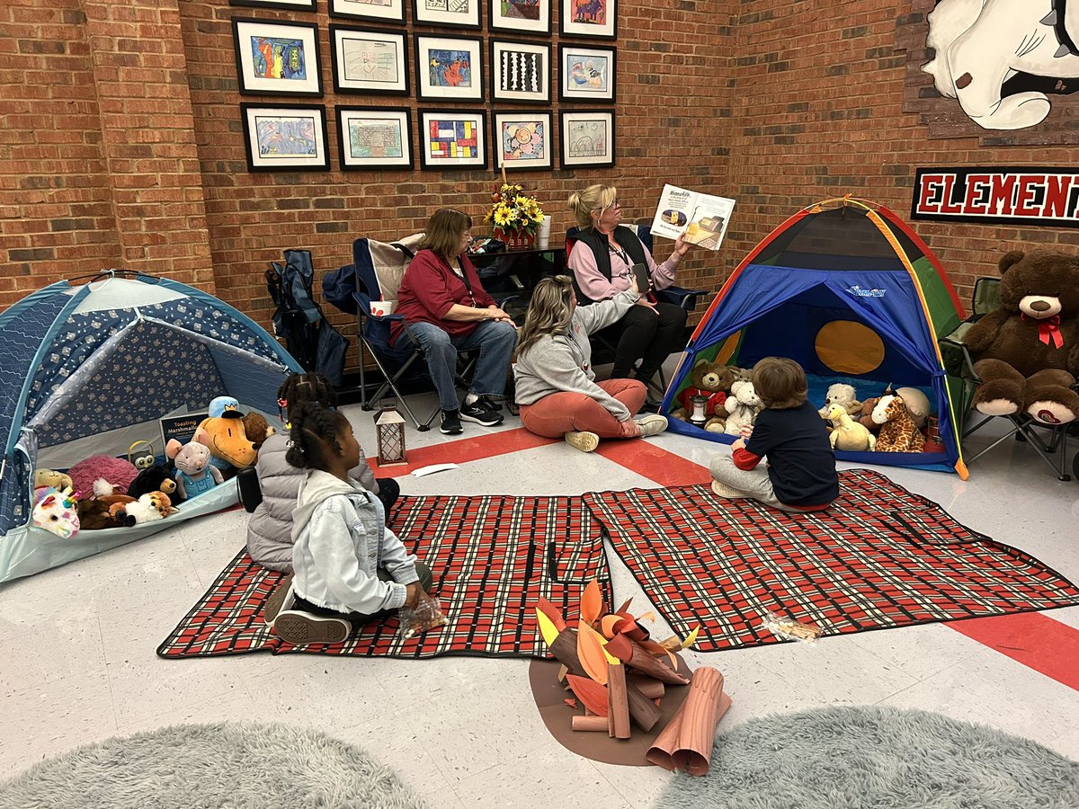 We had the best time at our literacy night! <a href="/DowdyOHES_MC/">Andrea Dowdy</a> did an amazing job putting together our camping reading adventure! <a href="/OHES_Covington/">Oak Hill Elementary</a> #Reading #literacynight #readingunderthestars