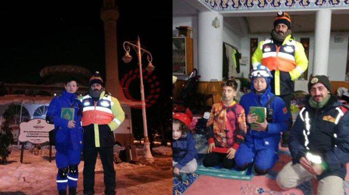Un secouriste chinois   se convertit à l'#islam dans une mosquée de Malatya turque, après être venu en #Turquie pour aider aux opérations de recherche et de sauvetage après le récent tremblement de terre.