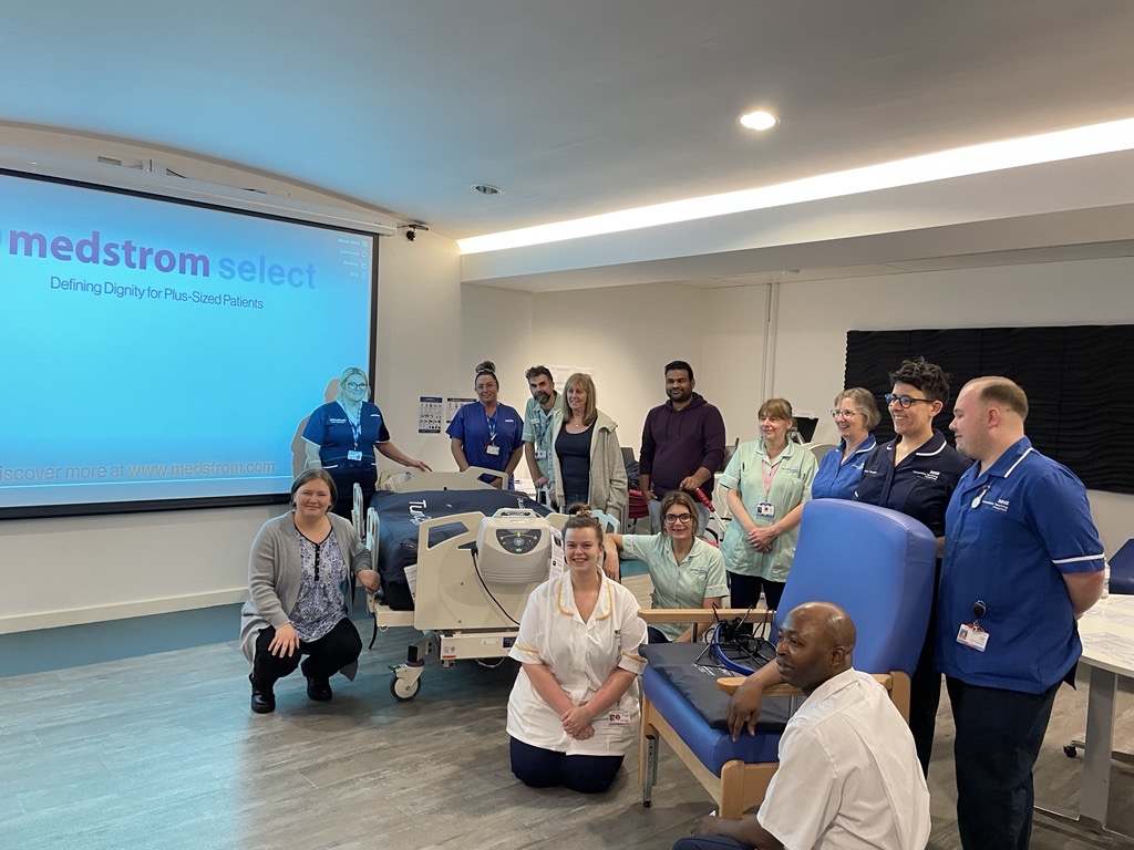 MedstromUK's tweet photo. We had a fantastic time at @LancsHospitals yesterday, supporting and training staff on the #MedstromSelect range of #bariatricequipment 🎓

It was great to have TVNs, OTs, Physios and general ward staff all showing such a passion for patient-centred care💙 https://t.co/aUG2Uof3MH https://t.co/XwszEwFtAP