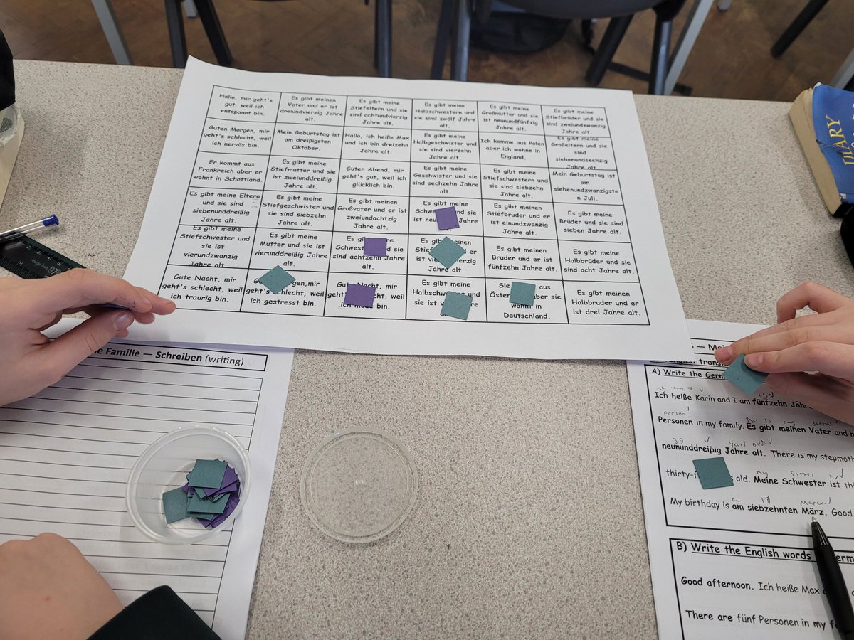 MFLSandbach's tweet photo. Year 7 have been playing Vier Gewinnt (Connect 4) this week to practise their translation skills. Lots of high intensity games witnessed! 🇩🇪 https://t.co/J30qEQSiE1