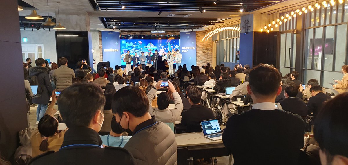 더샌드박스 코리아가 벌써 이렇게 성장하여 파트너데이도  성공적으로 진행할 수 있었던 것은 모두 여러분 덕분 입니다❤️ 참석해 주신 모든 분들께 진심으로 고개 숙여 감사드립니다.