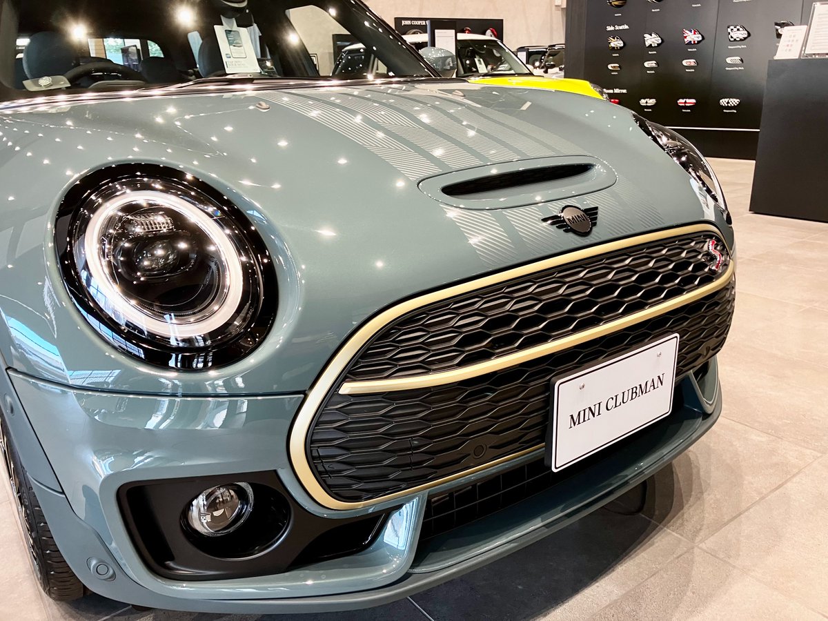 bmwtokyomini's tweet photo. /
#MINI #CLUBMAN #UNTOLDEDITION.
展示中
\
MINI Clubman Untold Editionが入荷しました。
発売直後は即売してしまいましたが、現在、在庫がございます。
ゴールドがポイントで、上品なデザインにグッと心を掴まれてしまいます。
MINI TOKYO BAYとMINI六本木で購入可能です。
#クラブマン https://t.co/EDR5TOwhOI