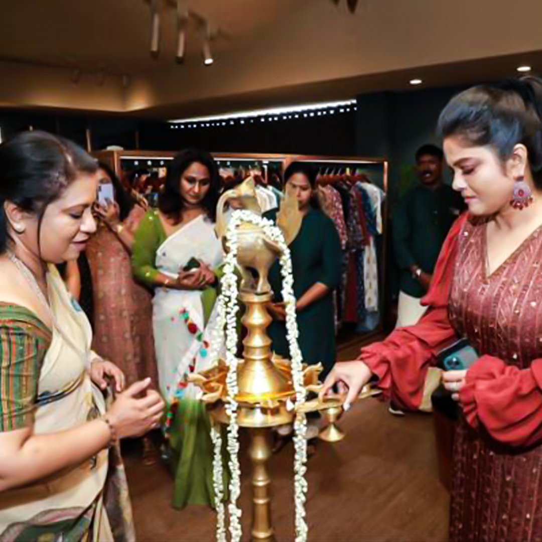 Special thanks to Ms. Manju Pillai and Ms. Cuckoo Parameswaran for being a part of our new journey of sustainable fashion.    
DM for more details
📞+91 7012019982, +91 9745369002
 #boutiquestyle  #KurtiLove  #kalashaileecollections  #handlooms  #fashionstyle  #designersarees