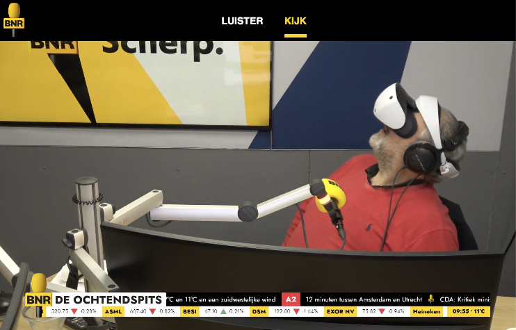 remcobron's tweet photo. @BNRTech genieten als je ziet hoe Bas van Werven iedere keer toch weer VR probeert in de tech update #snoertjesdag https://t.co/ymiNCnoGqj