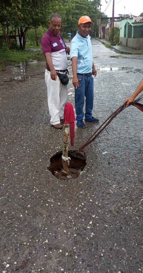 Hoy en el recorrido por la parroquia marizapa del municipio Acevedo del estado Miranda denunciamos el mal estado de sus calles
