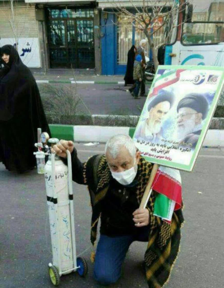 barana4154's tweet photo. صحنه ای از راهپیمایی که اشکمو در آورد .
#خوزستان_ما
#lranVoice https://t.co/zUfnVy2YHr