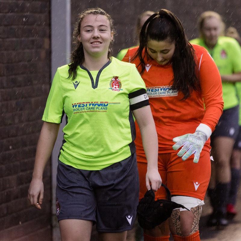 FAWales's tweet photo. 💬 "It will be a good challenge for us to play a club from the league above and see where we are at. We have had some good results so we need to back ourselves."

🔴 @BFLLAFC captain Lowri Ridings looks ahead to Sunday's #FAWWomensCup semi-final against Aberystwyth Town.