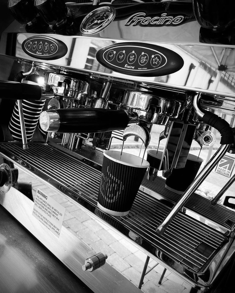 castlefieldesta's tweet photo. Danny is back with his coffee van on Castle street today๐โ๏ธ Come and get your favourite Friday treat!
#castlefieldestates #dccoffee #hotchocolate #castlefield #Manchester #officetreats #citylife #MCR #thisismcr #ilovemanchester #office #joinourcommunity #manchesteroffices https://t.co/sJnErS00WR